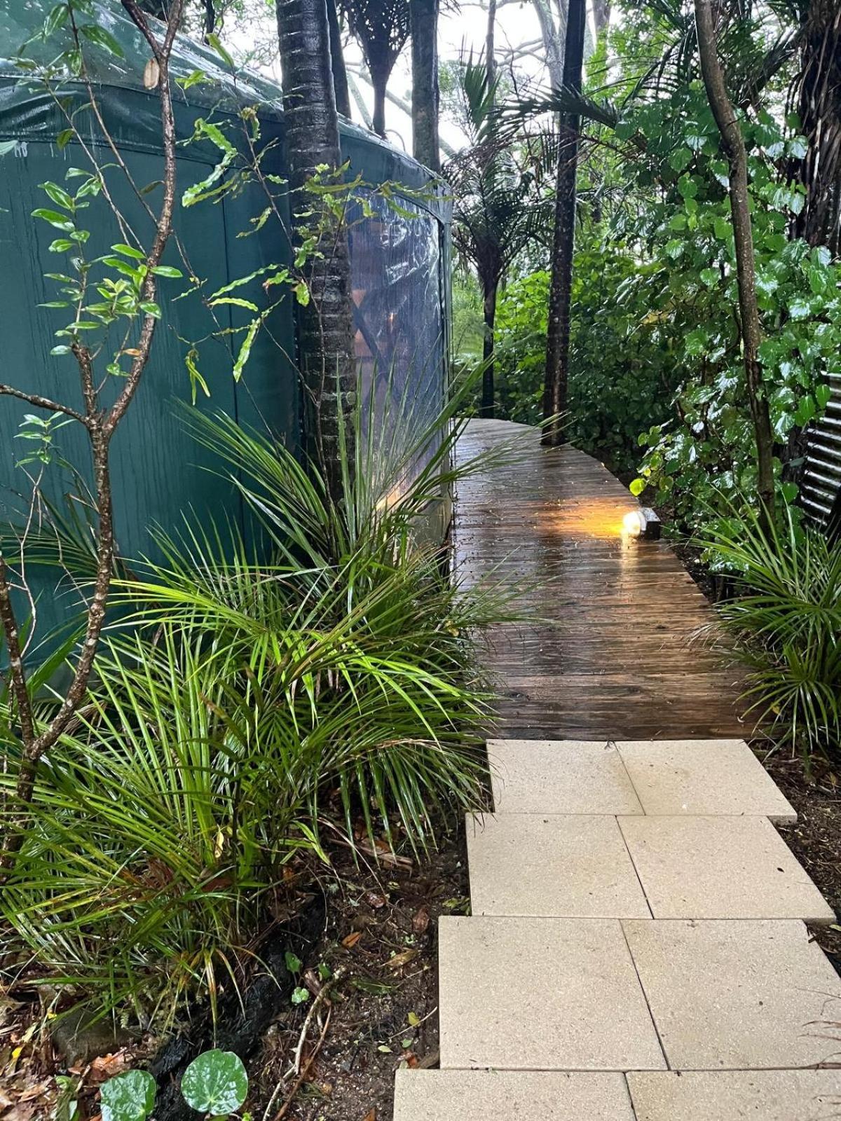 Hotel Nikau Sanctuary à Raglan Extérieur photo